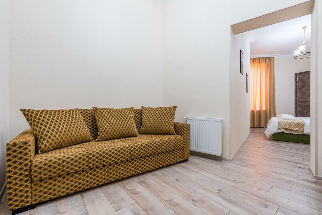 Golden Light Hotel Tbilisi Ngoại thất bức ảnh