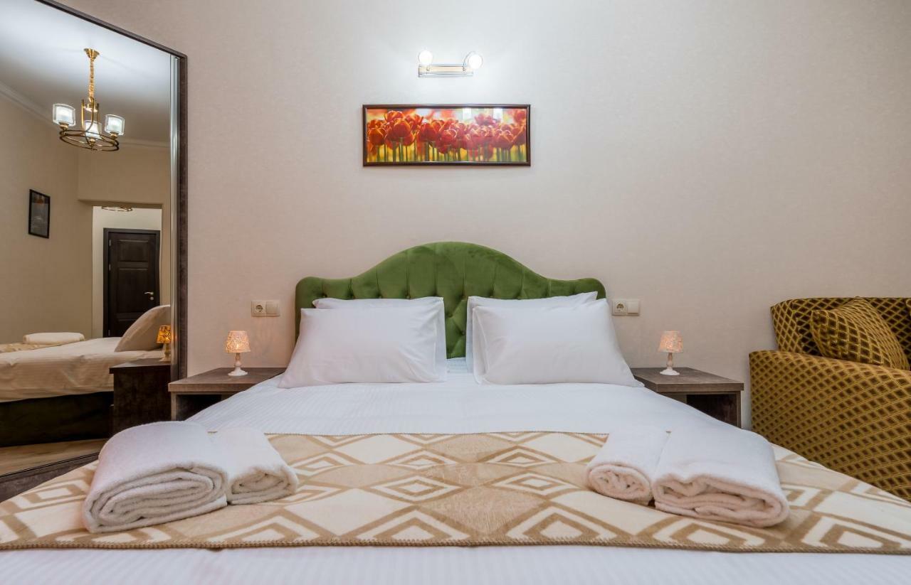Golden Light Hotel Tbilisi Ngoại thất bức ảnh