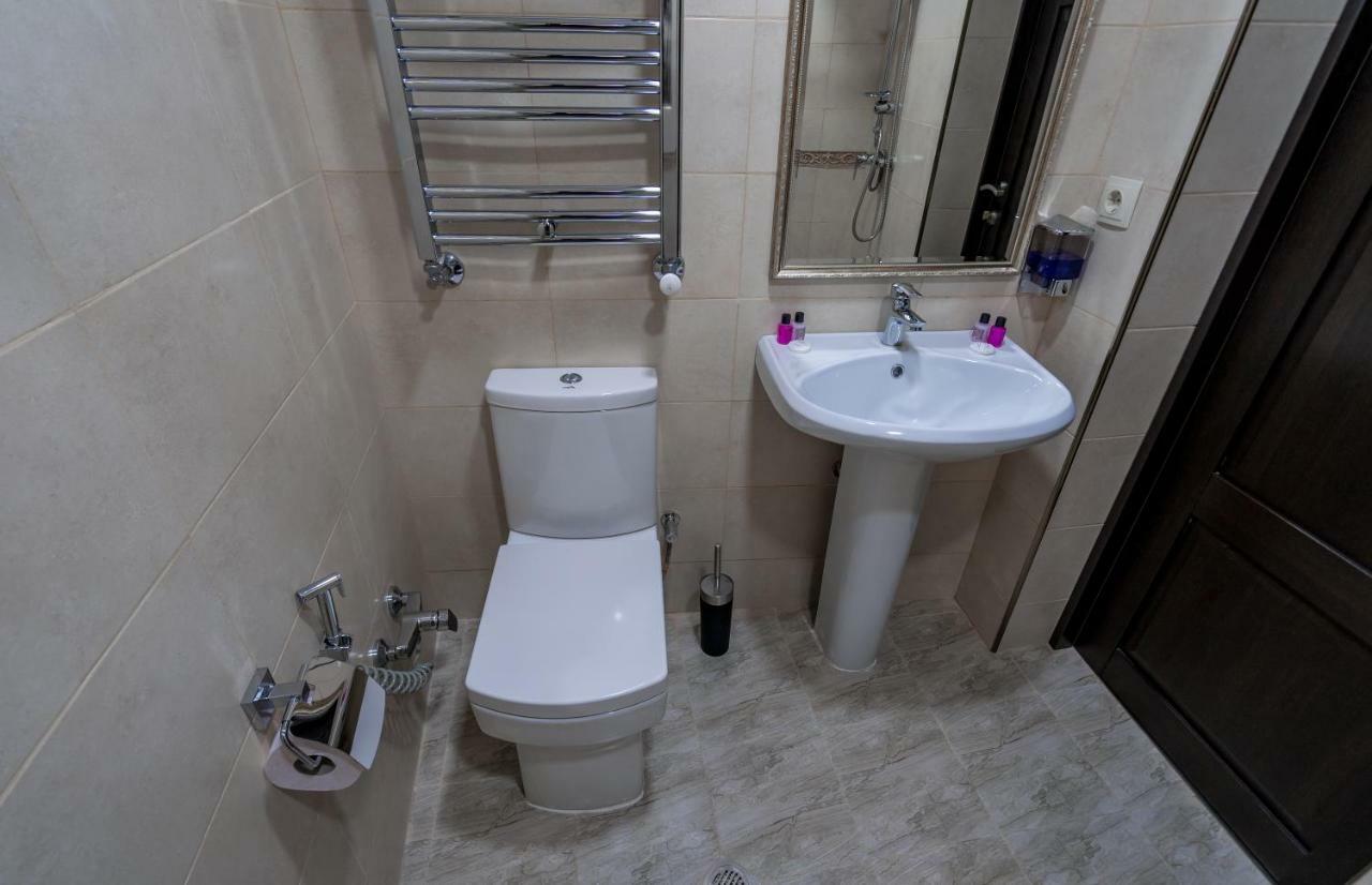 Golden Light Hotel Tbilisi Ngoại thất bức ảnh