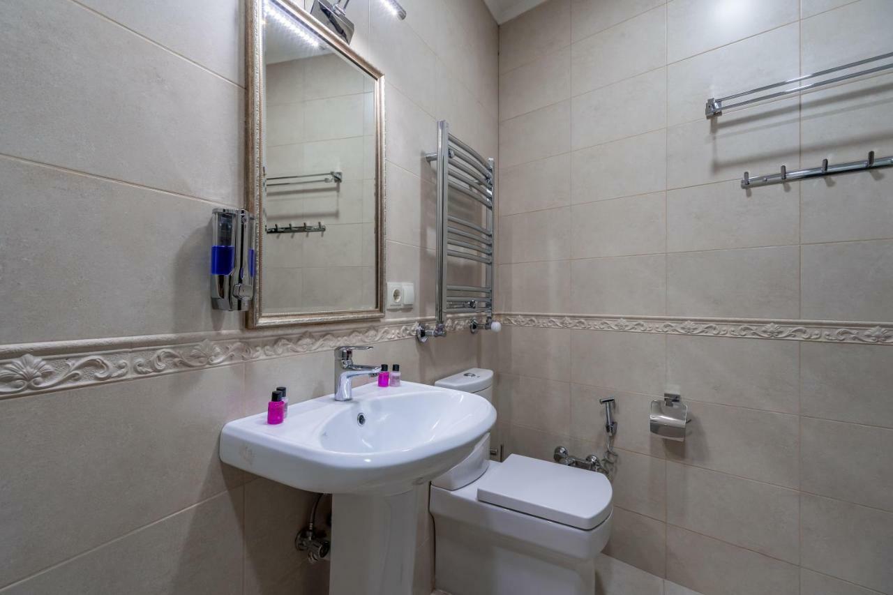 Golden Light Hotel Tbilisi Ngoại thất bức ảnh