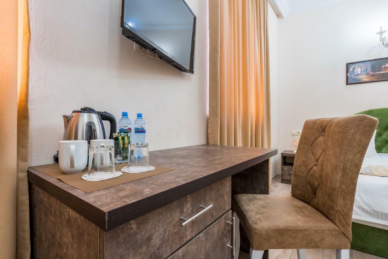 Golden Light Hotel Tbilisi Ngoại thất bức ảnh