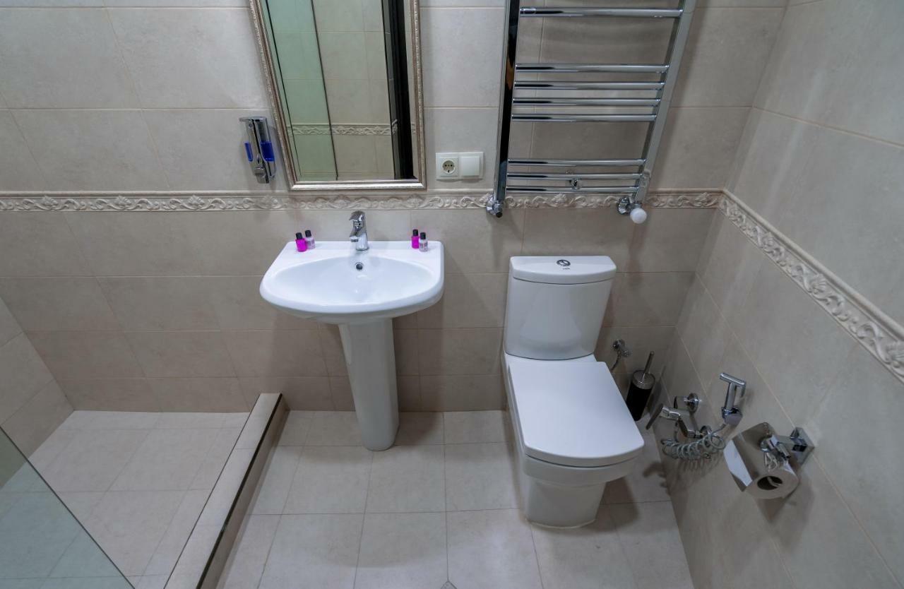 Golden Light Hotel Tbilisi Ngoại thất bức ảnh