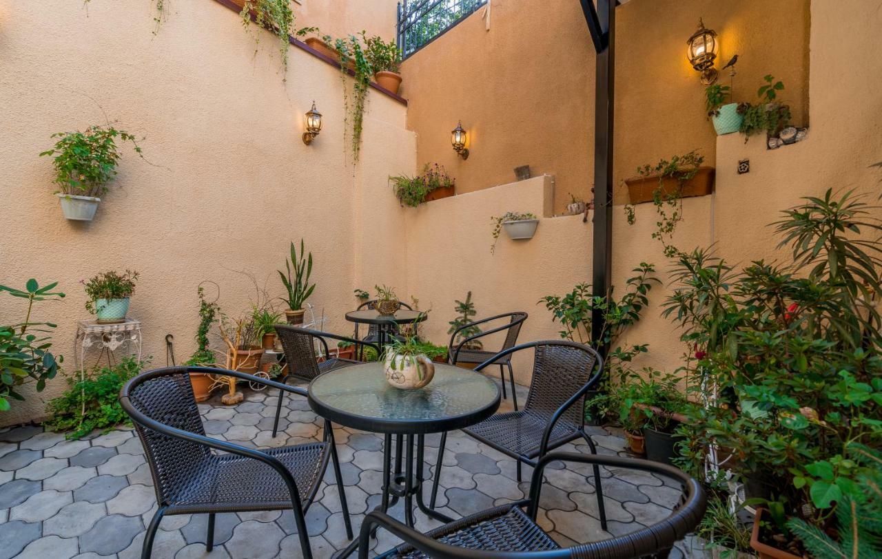 Golden Light Hotel Tbilisi Ngoại thất bức ảnh